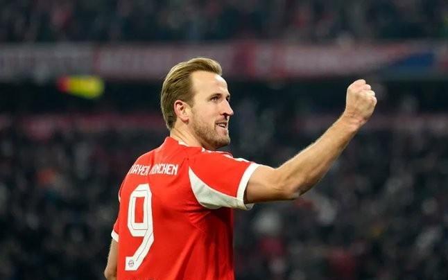 拜仁20轮74球创德甲同期纪录，霍芬海姆43球位居联赛第二