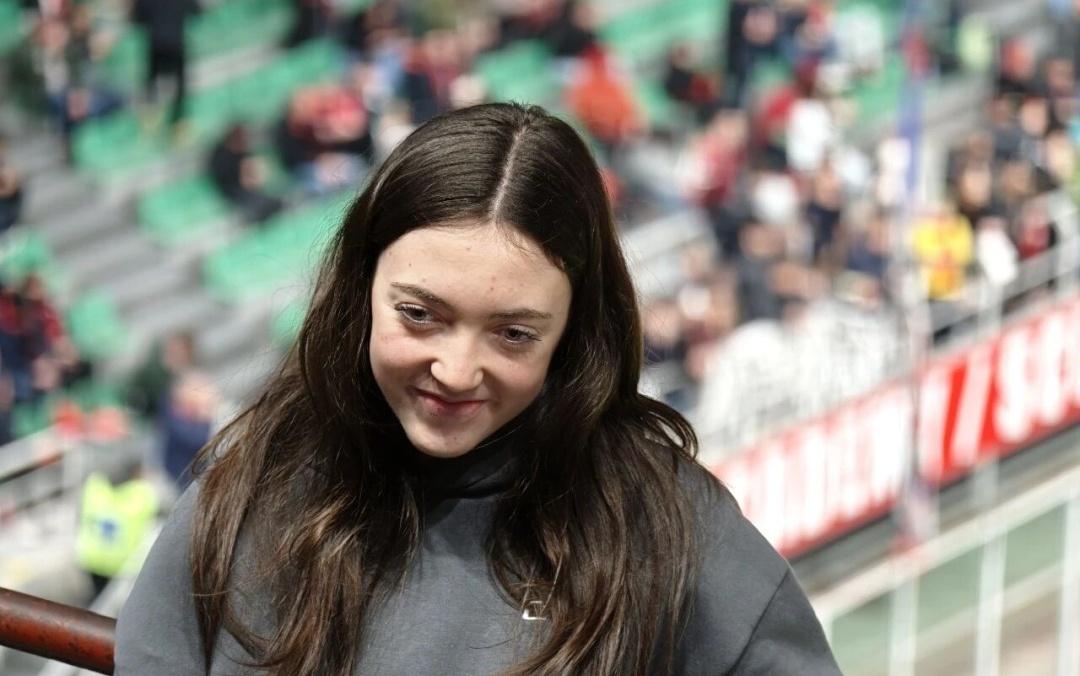 在圣西罗，以跟队记者身份采访AC米兰的一场比赛是什么样的体验米兰印记