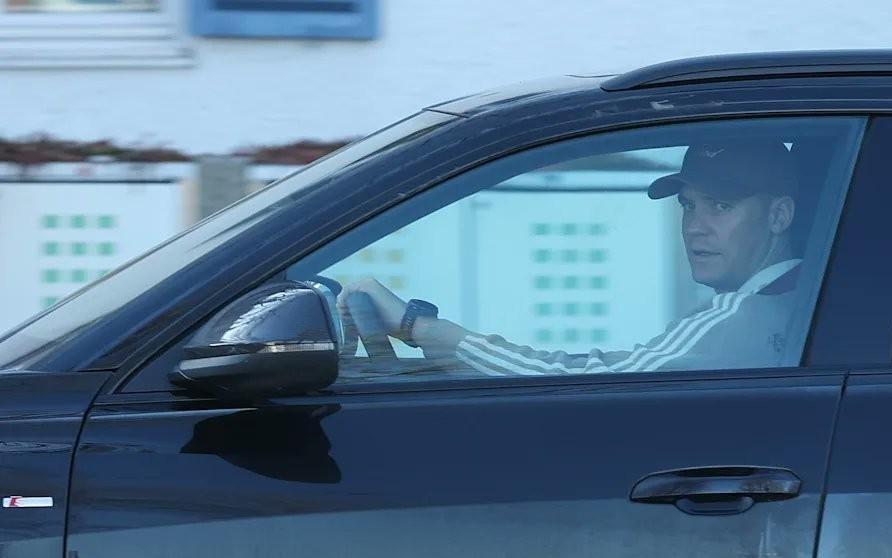 图片报：诺伊尔将缺战多特，这是出于预防起见