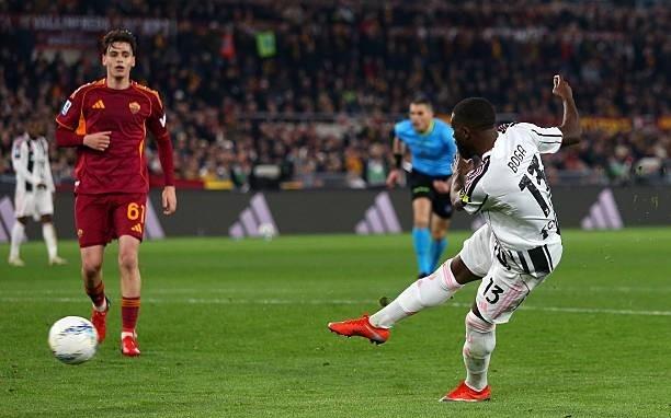 客战罗马替补建功，博加攻入尤文生涯首球