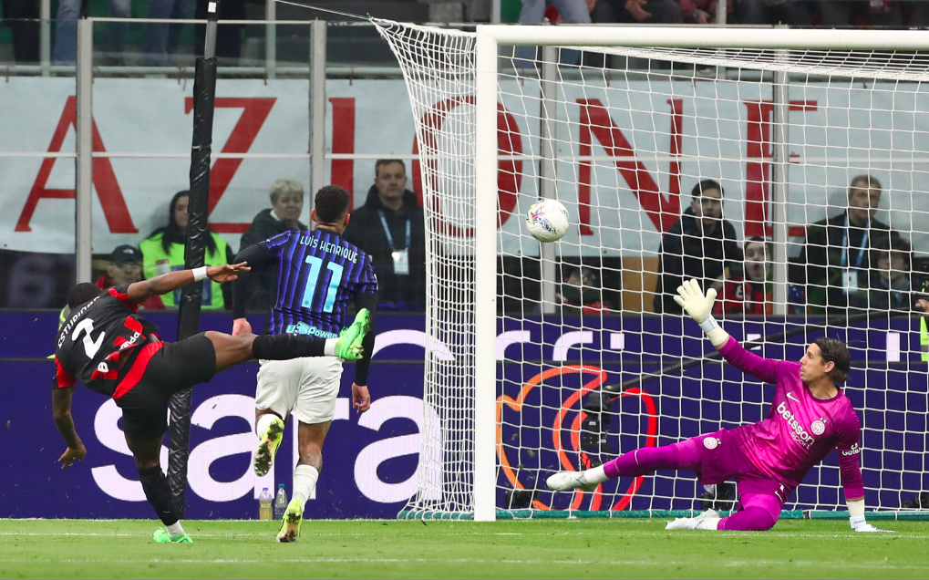 01百年同城德比：6.7亿领头羊惨遭双杀联赛8连胜+15轮不败终结