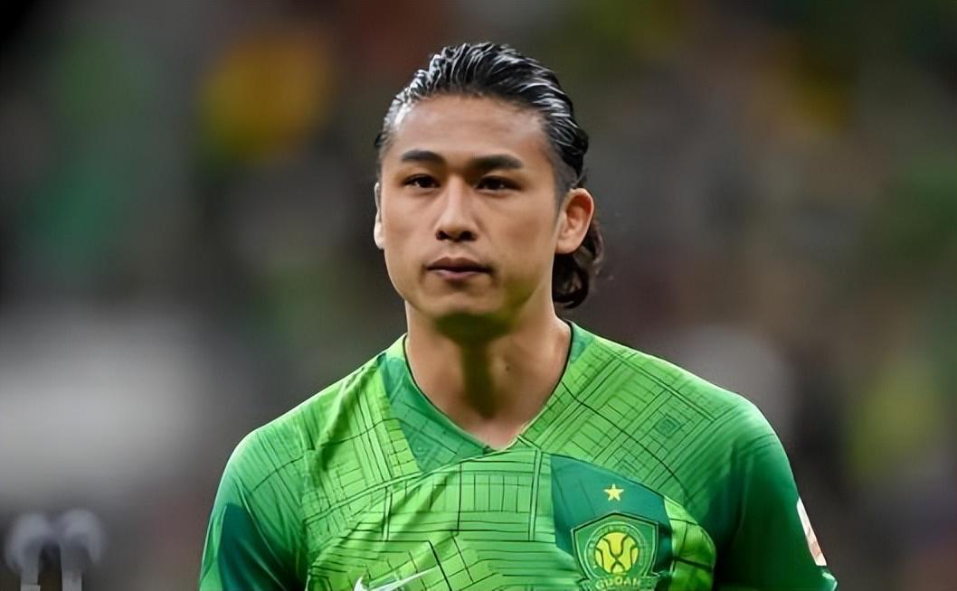 成都蓉城前锋位置还有新大鱼没亮相