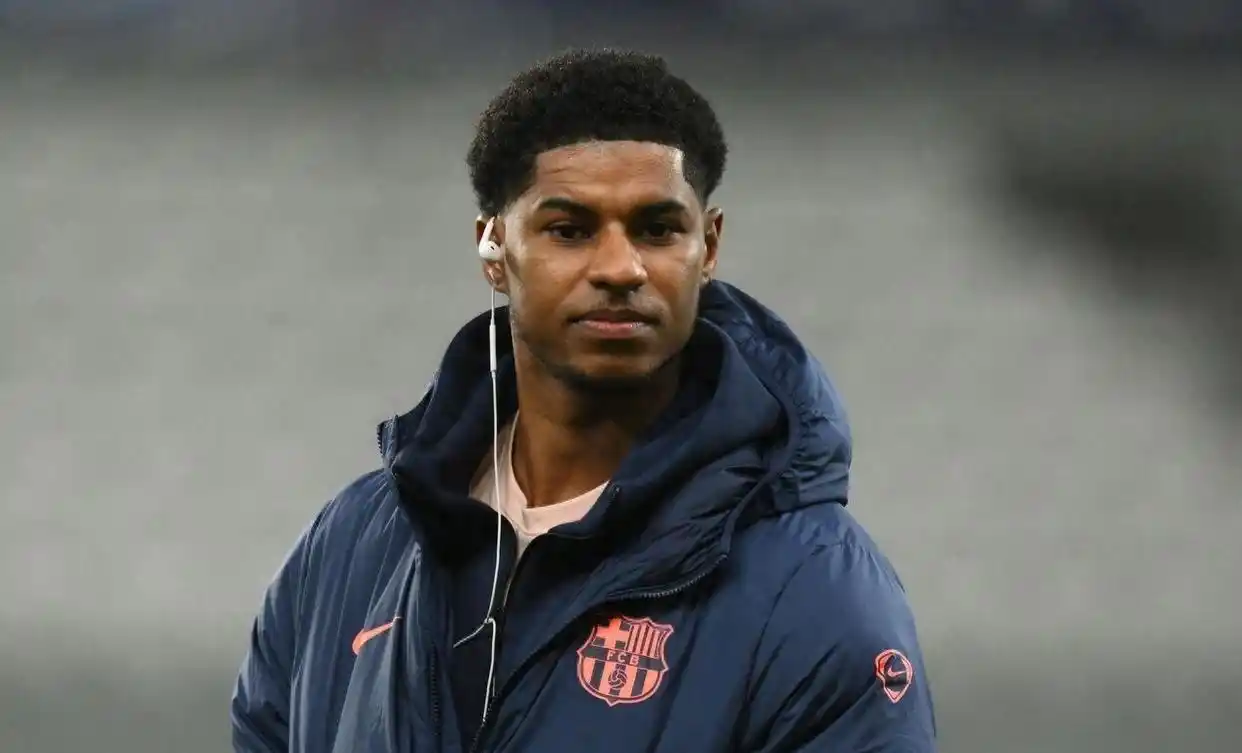 封神！欧冠第96分钟绝平！18岁天才救主，巴萨死里逃生，纽卡哭晕