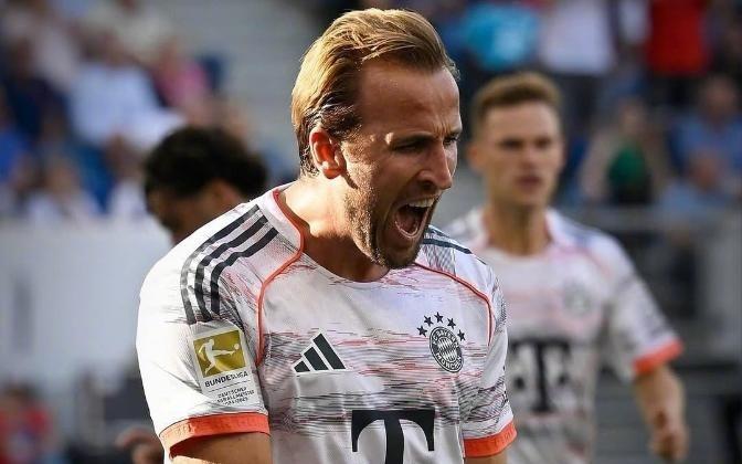 迪亚斯破门+假摔被罚离场，9人拜仁11勒沃库森，七连胜戛然而止