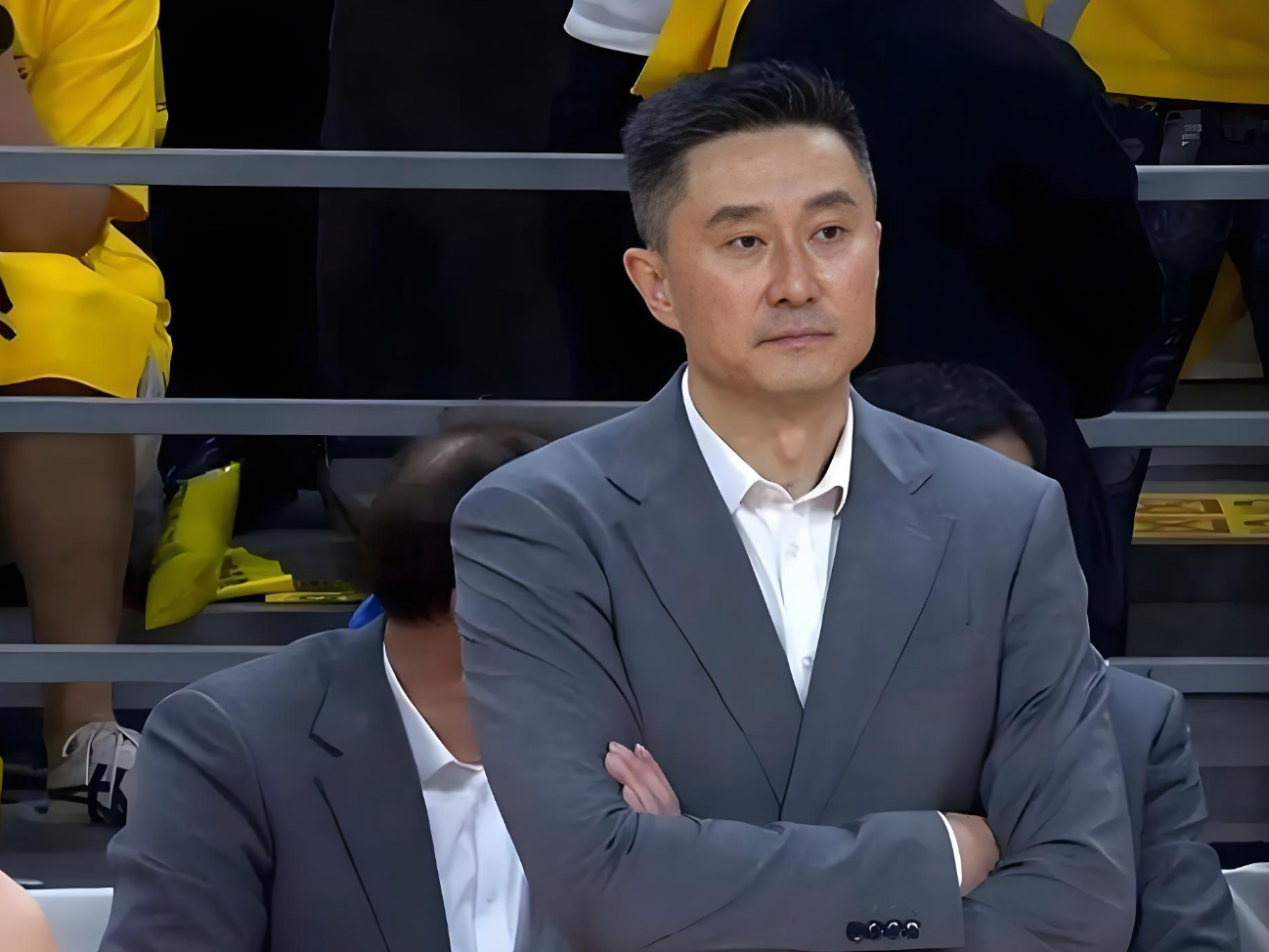 CBA记者批评广东队主教练杜锋！