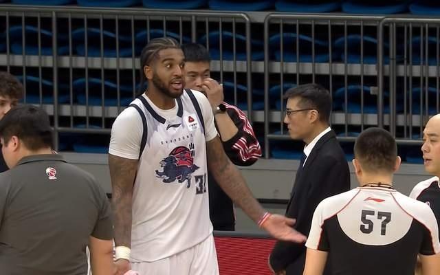 重磅噩梦！CBA传统劲旅核心骨裂，伤休3