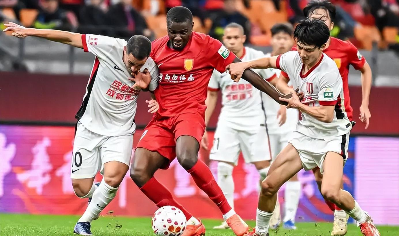 随着蓉城33重庆，山东04惨败，中超最新排名出炉！申花第14名