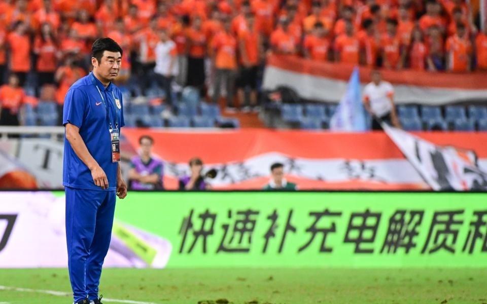 泰山为何4球惨败媒体人热议：过于轻敌，混子助教帮不上韩鹏