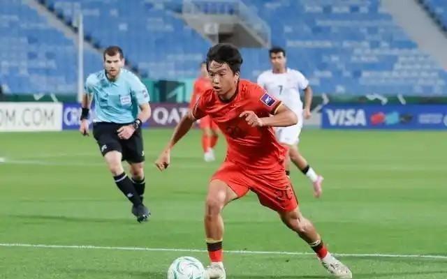 国足上海集中准备赴澳，塞尔吉尼奥伤情待评估