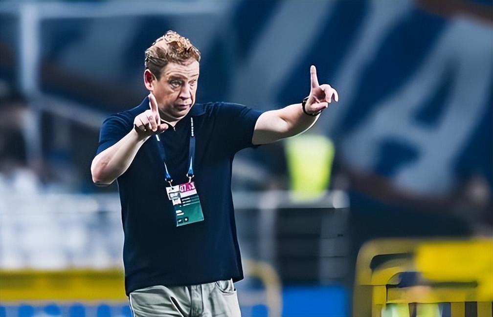 两位被中超豪门放弃的球员，如今都在重庆铜梁龙爆发，已站稳脚跟