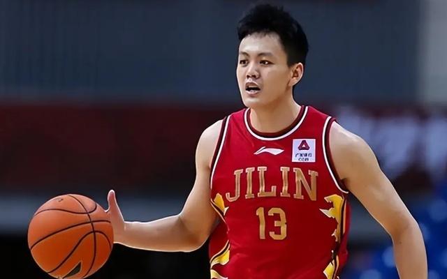 3场合计2分！辽宁备受期待之人持续低迷不该联手