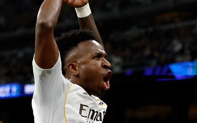 维尼修斯生涯首次在马德里德比完成双响，2026年已打入12球