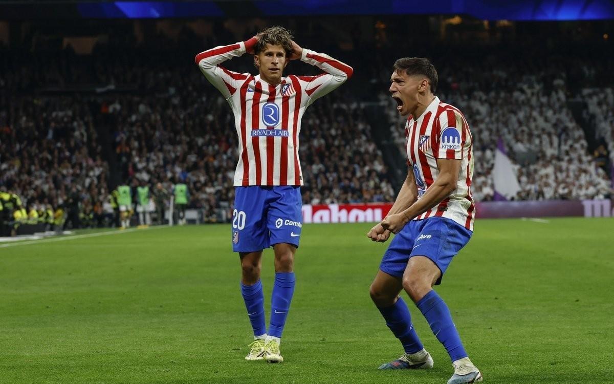 自2015年1月以来，马竞首次在伯纳乌单场打入2球