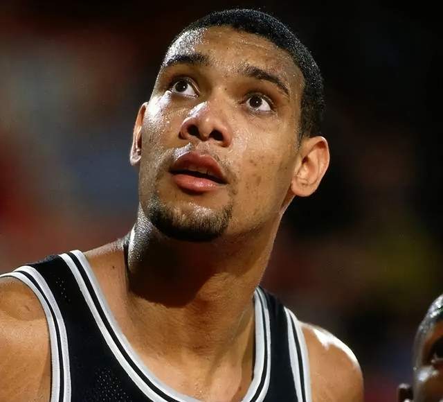 NBA历史第一大前锋终极之争：邓肯稳