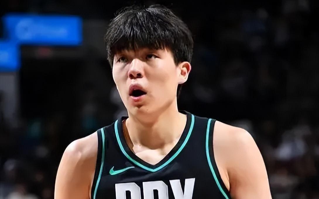 4+3！杨瀚森进步明显！能跟上节奏，防守+