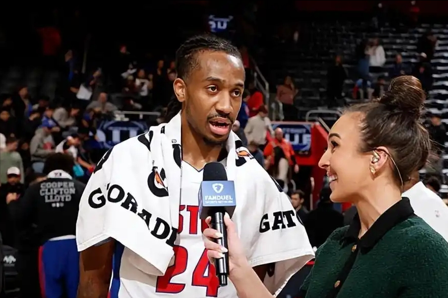 生涯新高30分+准绝杀湖人！25岁落选秀一鸣惊人，年薪400万太超值