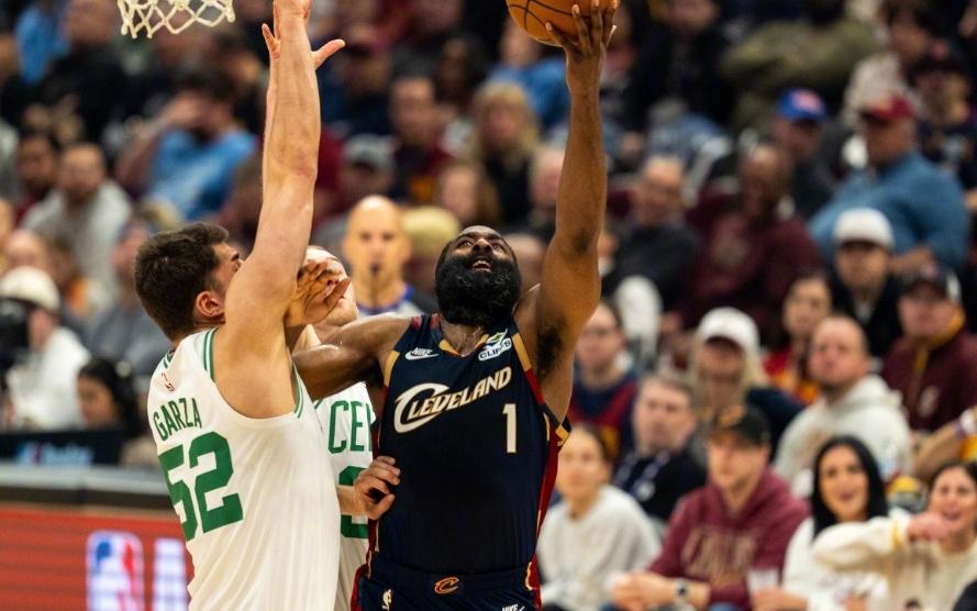 拿3.14亿超级顶薪，王者归来反倒拖后