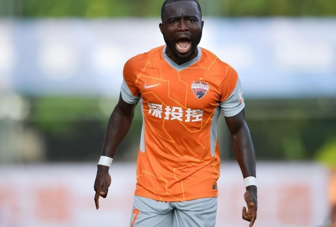 津门虎引进谢蒂内补强，还不如当初让阿奇姆彭二进宫，引发热议