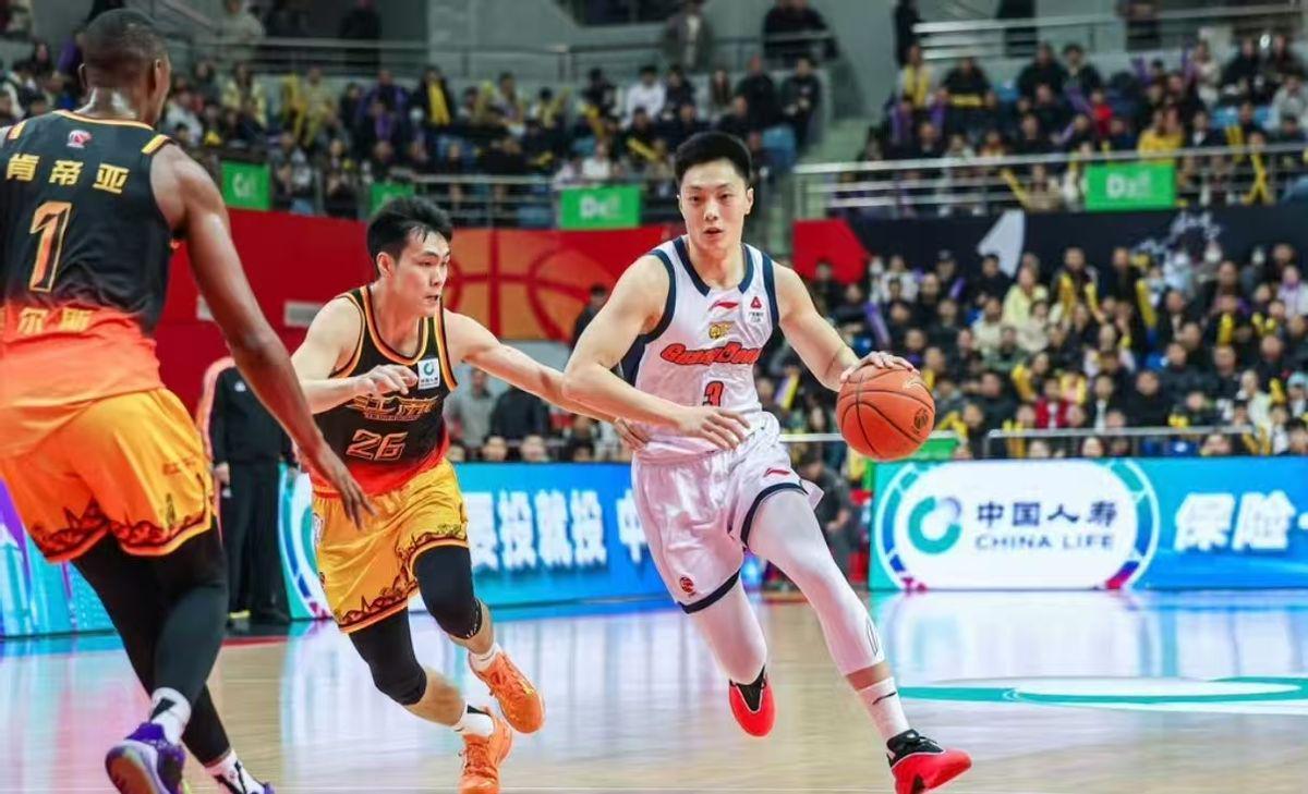 CBA排名大变脸！广东第3难保，北京坐6望4辽宁升第96队抢季后赛