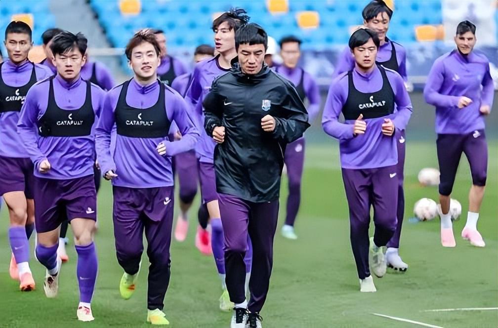 柏杨在国安本赛季沦为替补！夏窗津门虎可以租借引进，值得期待