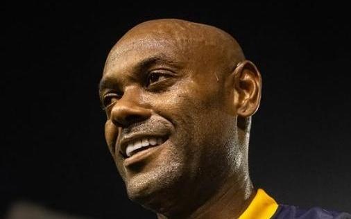 再见，彩色麻花辫！41岁前中超外援洛维宣告挂靴