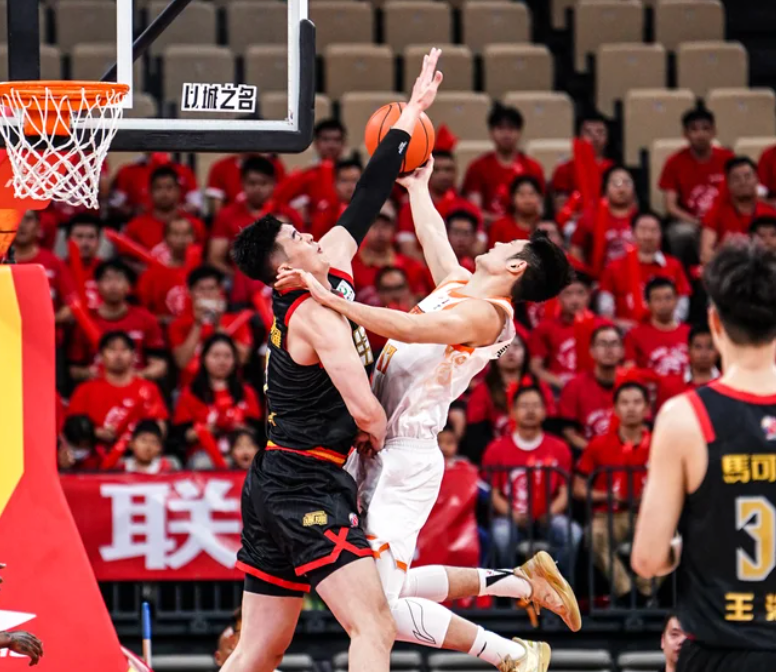 9分钟0分1板，赢20分的局正负值为负，这就是曾有望进NBA的选手