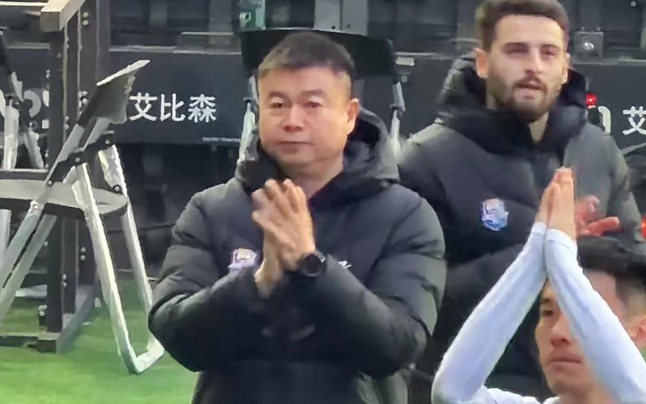 于根伟：王秋明在球队最难时放弃了很多，不应该拿放大镜看他