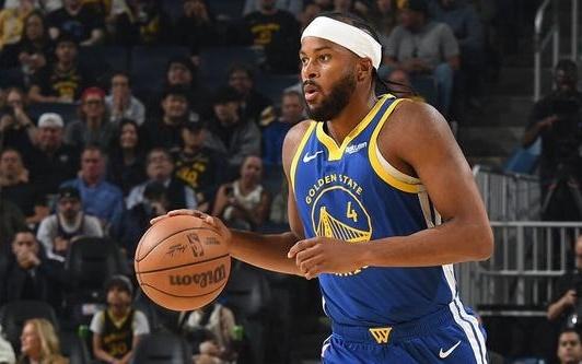 勇士官方：摩西穆迪左膝髌腱撕裂赛季报销将于本周接受手术