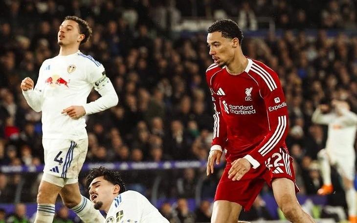 悲喜夜：拜仁造50惨案，阿森纳18场不败