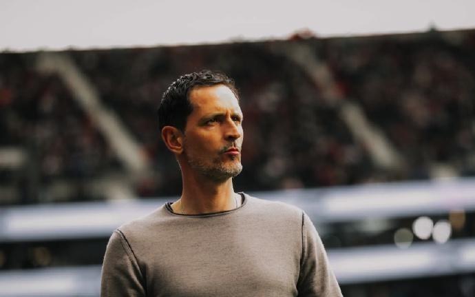 打服了！法兰克福主帅赛后表示以后要向利物浦借鉴一二