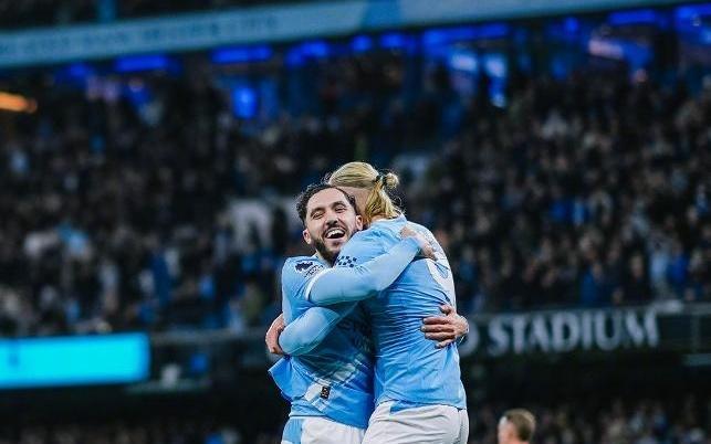 哈兰德双响一战3神迹，瓜帅盛赞比肩梅罗，曼城31黑马升英超第2