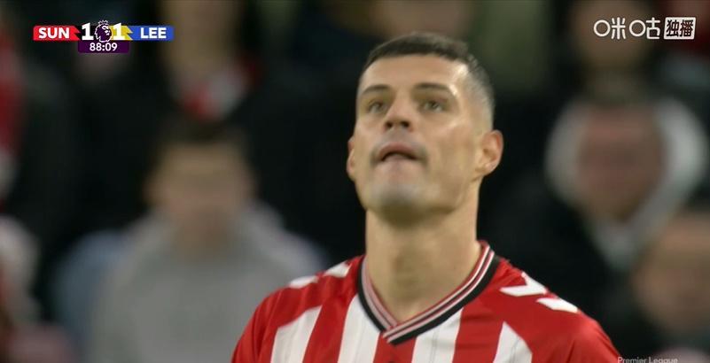 11！英超升班马对决，利兹联逼平最强黑马，切尔西曼联笑了