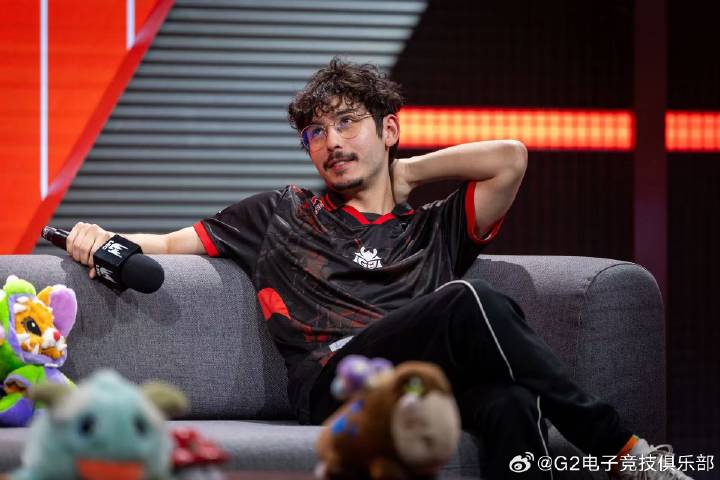 平时在打人机吗BB武器被Bin塞恩打爆昨日多次暴毙然而今年此前全胜