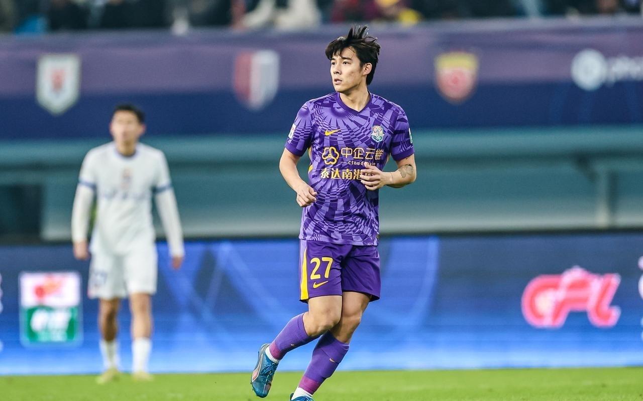 中超史上首秀最快进球！他整个赛季仅获一次替补，颜值成关注焦点