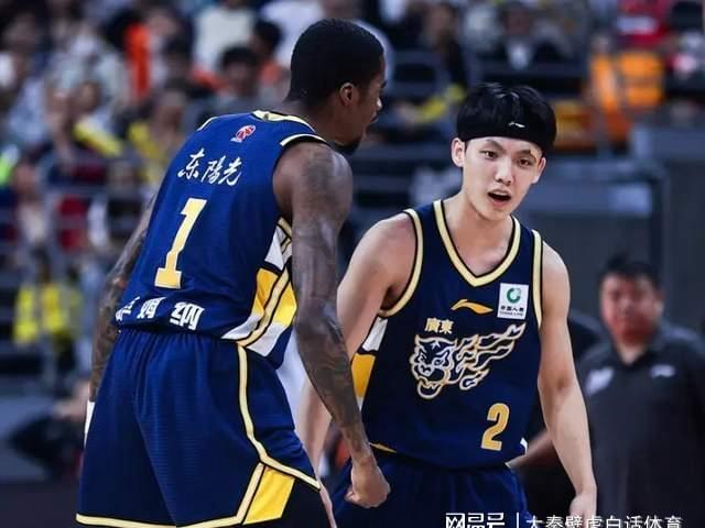 随着广东6连胜，天津终结不胜尴尬败，CBA一夜疯狂，最新排名如下