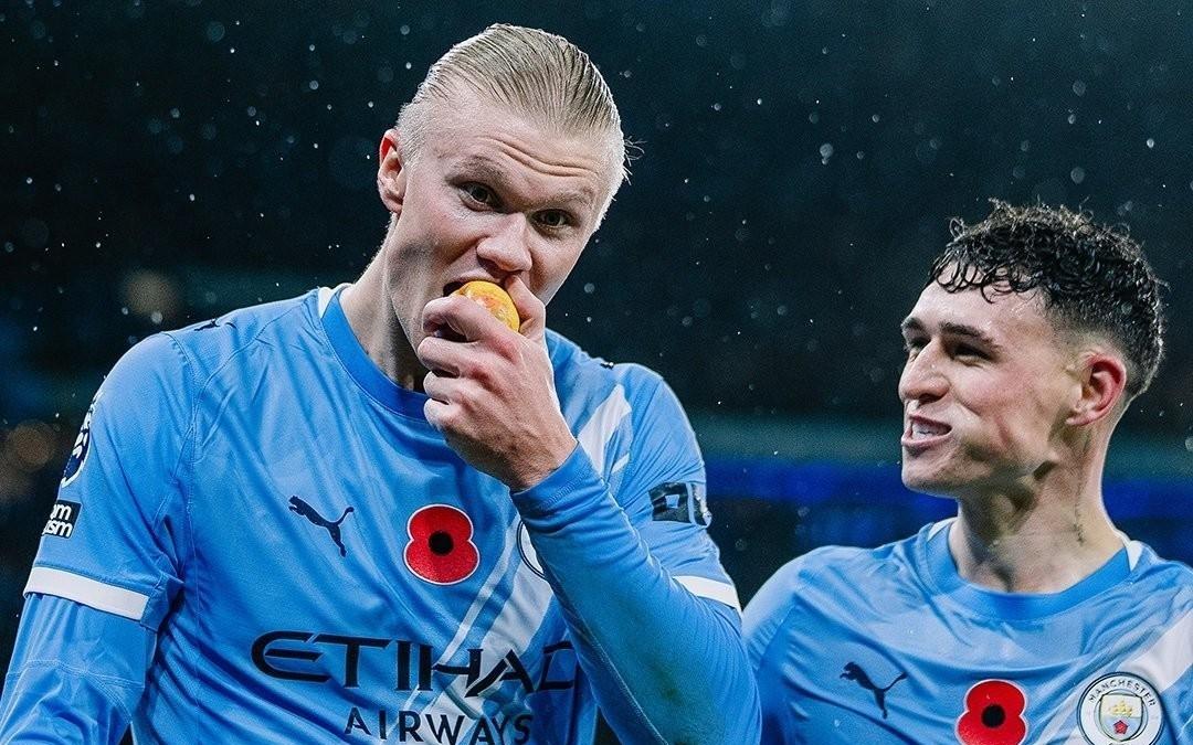 有趣一幕，与利物浦比赛期间哈兰德和