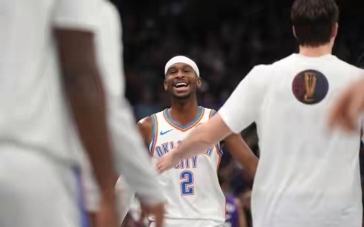 高效的艺术：亚历山大以三节打卡定义