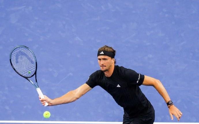 兹维列夫苦战2小时38分钟21击败穆泰,锁定中网男单八强