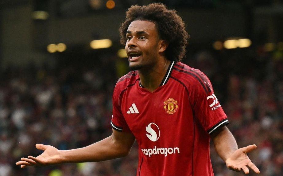 记者：齐尔克泽很可能在一月离队，他希望代表荷兰踢世界杯