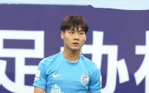 回海港参加庆典刘祝润暂别大连18岁后卫U21亮眼朱鹏宇何时驰援