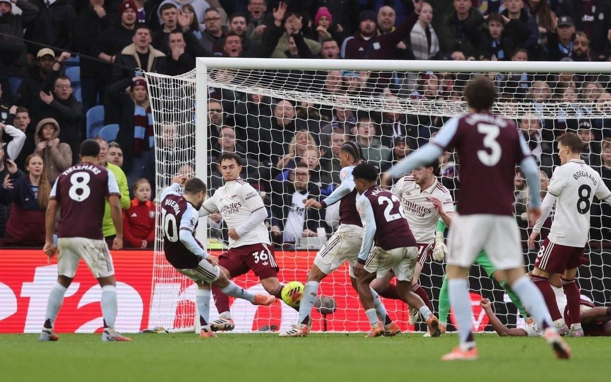 詹俊：枪手为主力中卫缺阵付出代价廷