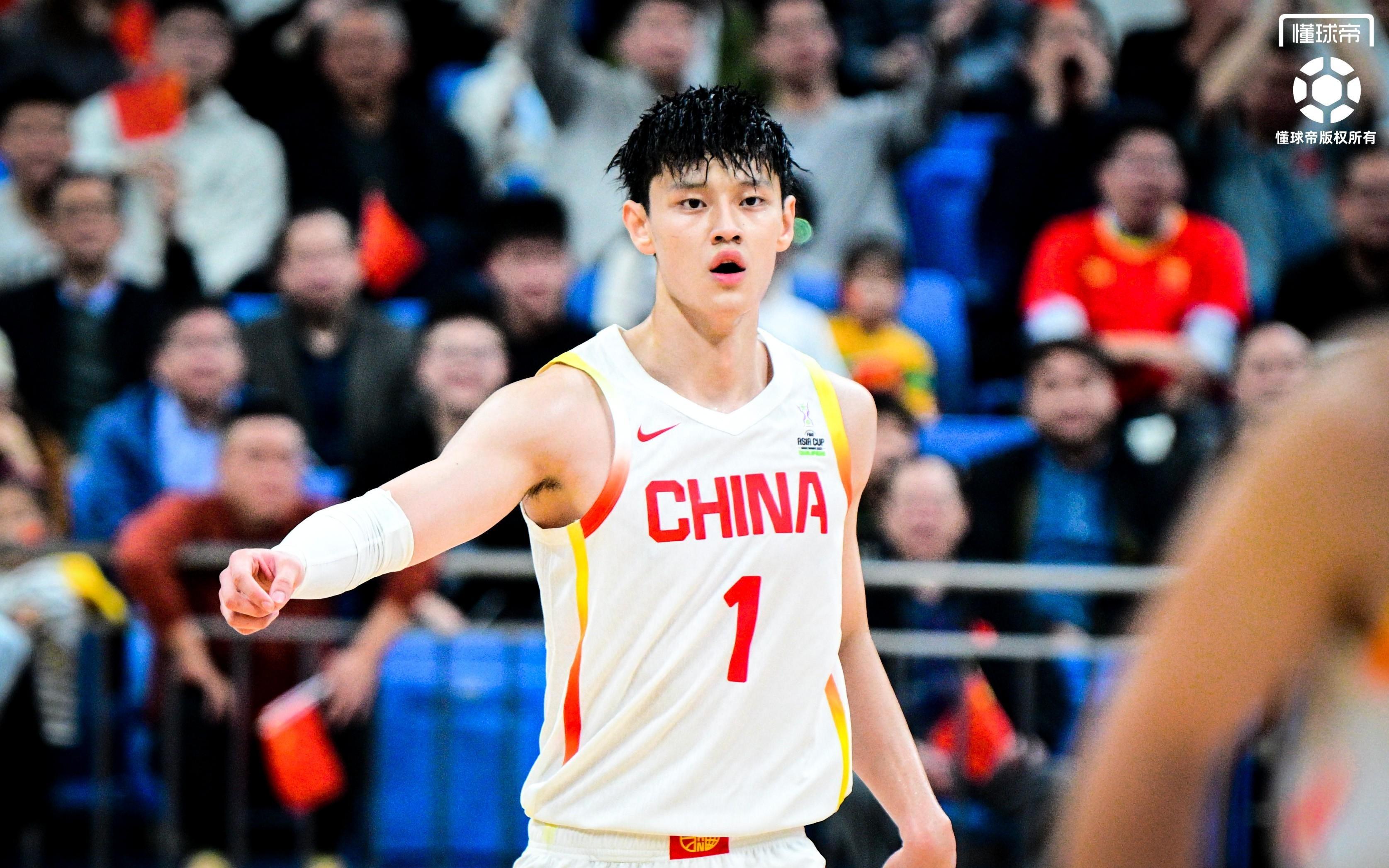 队记:曾凡博与篮网签下ex10合同有机会获得最后一个双向名额