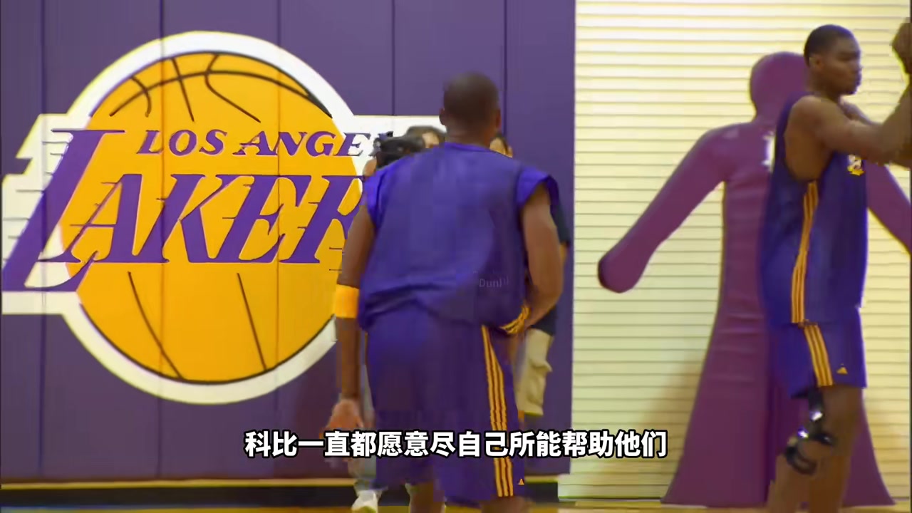 包餐厅请孙悦吃饭却四个月不理林书豪科比待队友到底如何