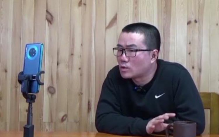 徐静雨反复横跳：亚历山大要饭的MVP要饭的MVP