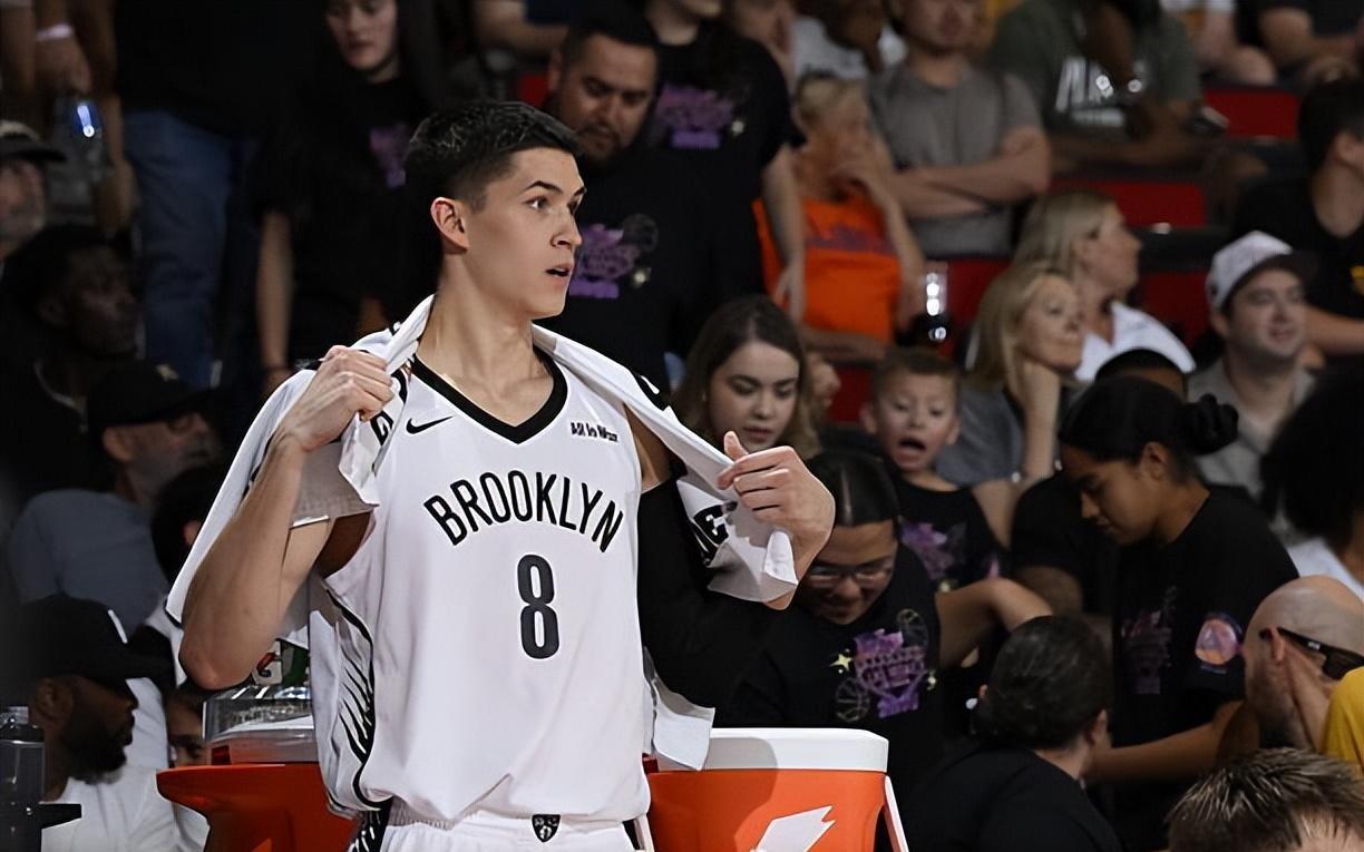 季前赛末战复出后表现出色,但篮网乐透秀依然受到了伤病的影响