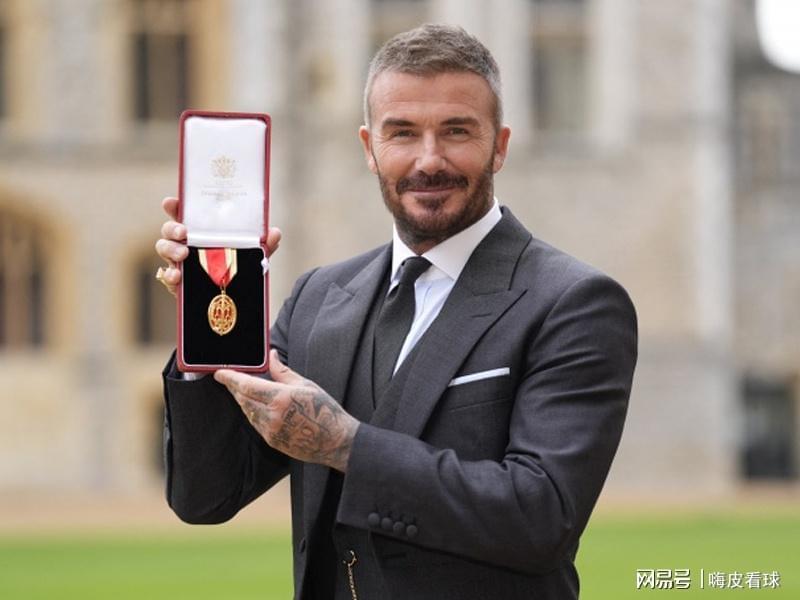 英超两场强强对话，曼联重演冠军对决，曼城利物浦力争完美一周