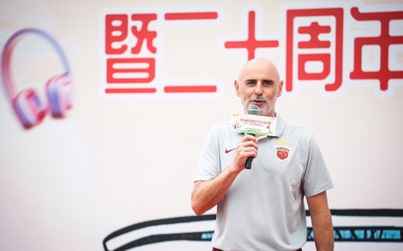 惨胜后继续领跑中超积分榜，上海海港想用中超冠军奖杯送别功勋主帅穆斯卡特