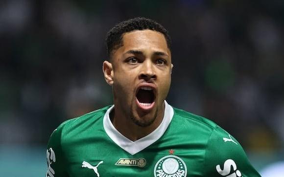 阿斯：英超俱乐部在密切关注罗克，他可