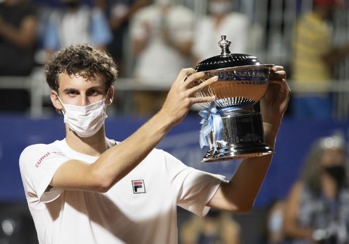 广州挑战赛出现温网神奇一幕，领先退赛，行将落败者反夺冠