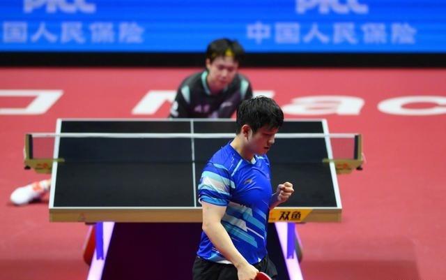 樊振东战胜王楚钦，晋级十五运会乒乓